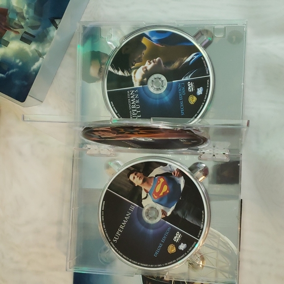 Superman Ultimate Collector's Edition 15 DVD Set - Picture 5 of 8